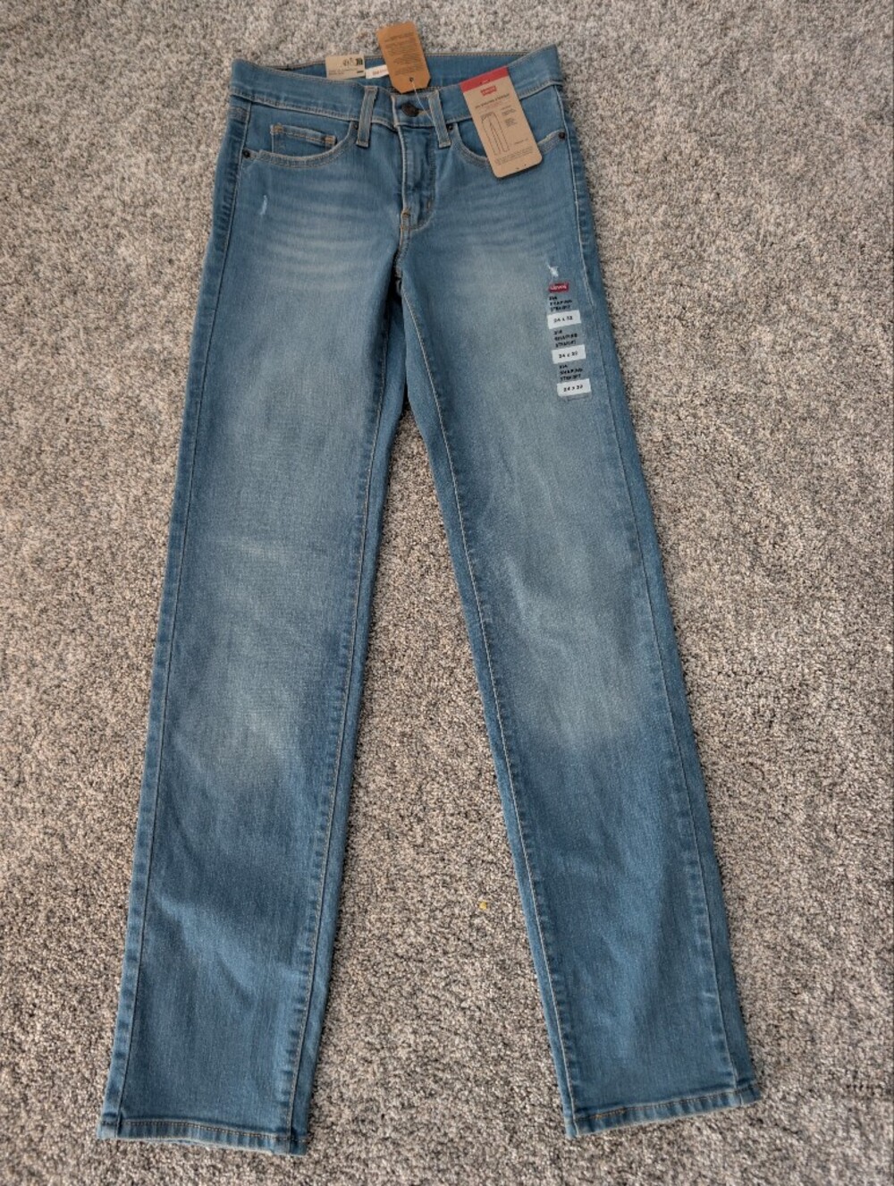NWT Levi’s 314 Shaping Straight Jeans Light Distressed Wash 24 x 32